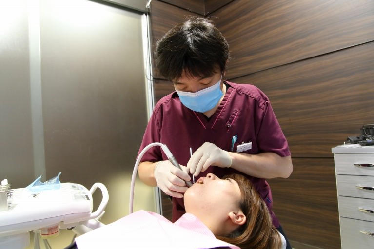 3治療開始・調整・歯磨き指導